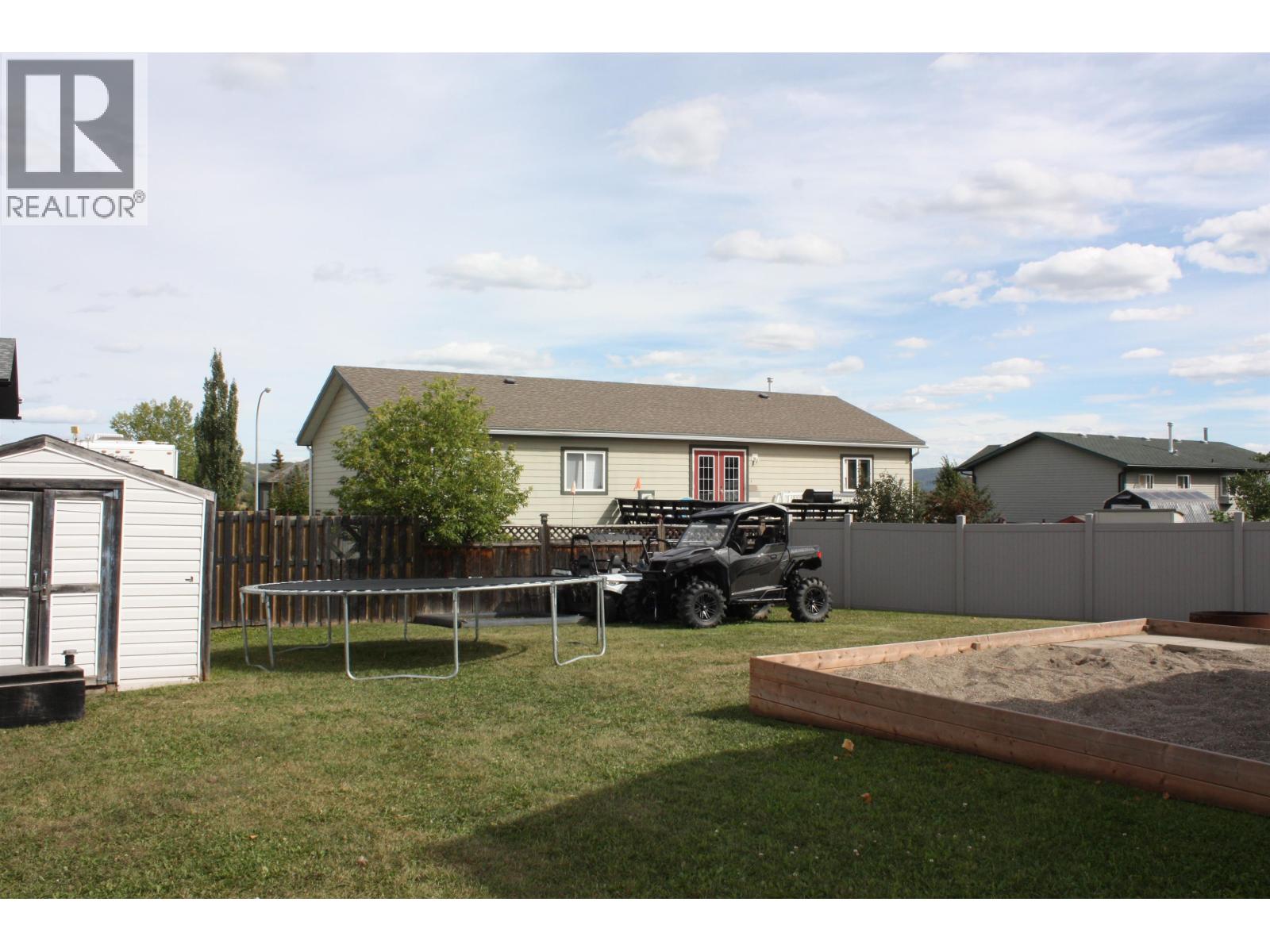 Photo 3 of 9801 97 Street, Taylor BC