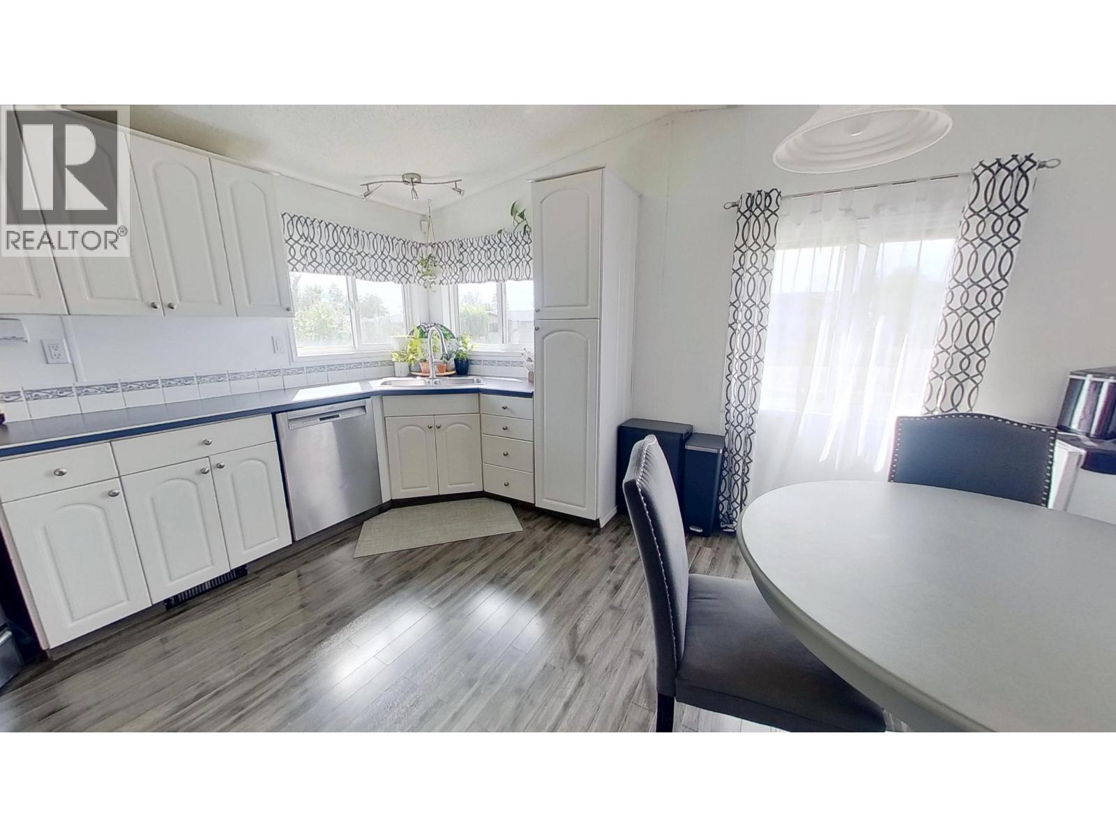 Photo 7 of 9801 97 Street, Taylor BC