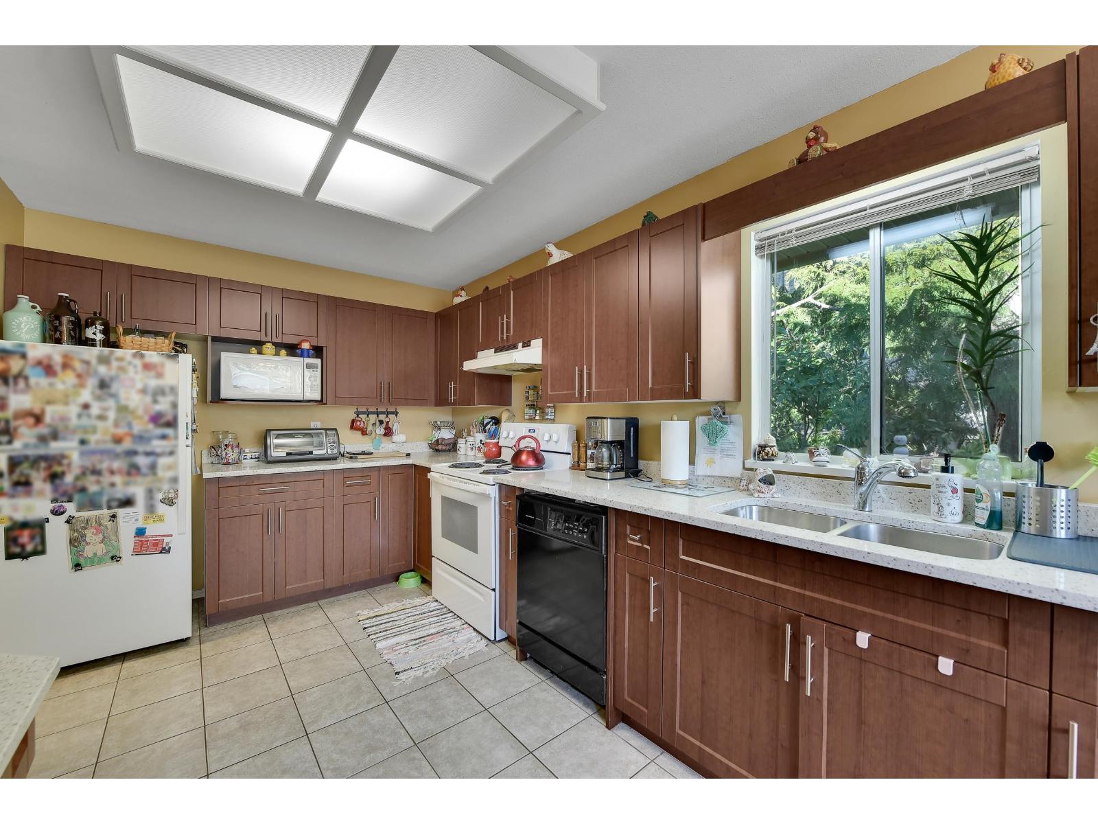Photo 11 of 207 16031 82 Avenue, Surrey BC
