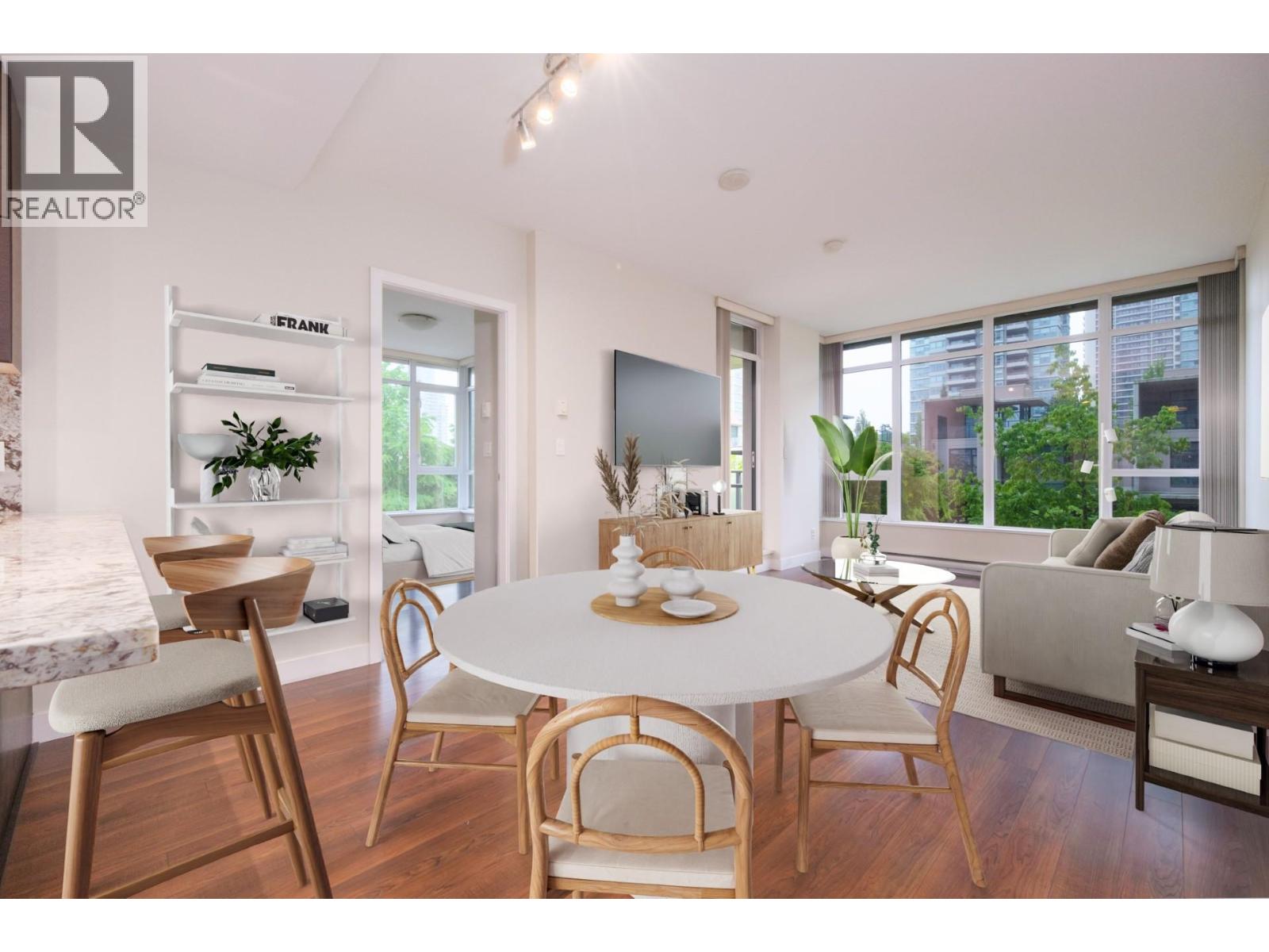 Photo 10 of 207 2077 Rosser Avenue, Burnaby BC