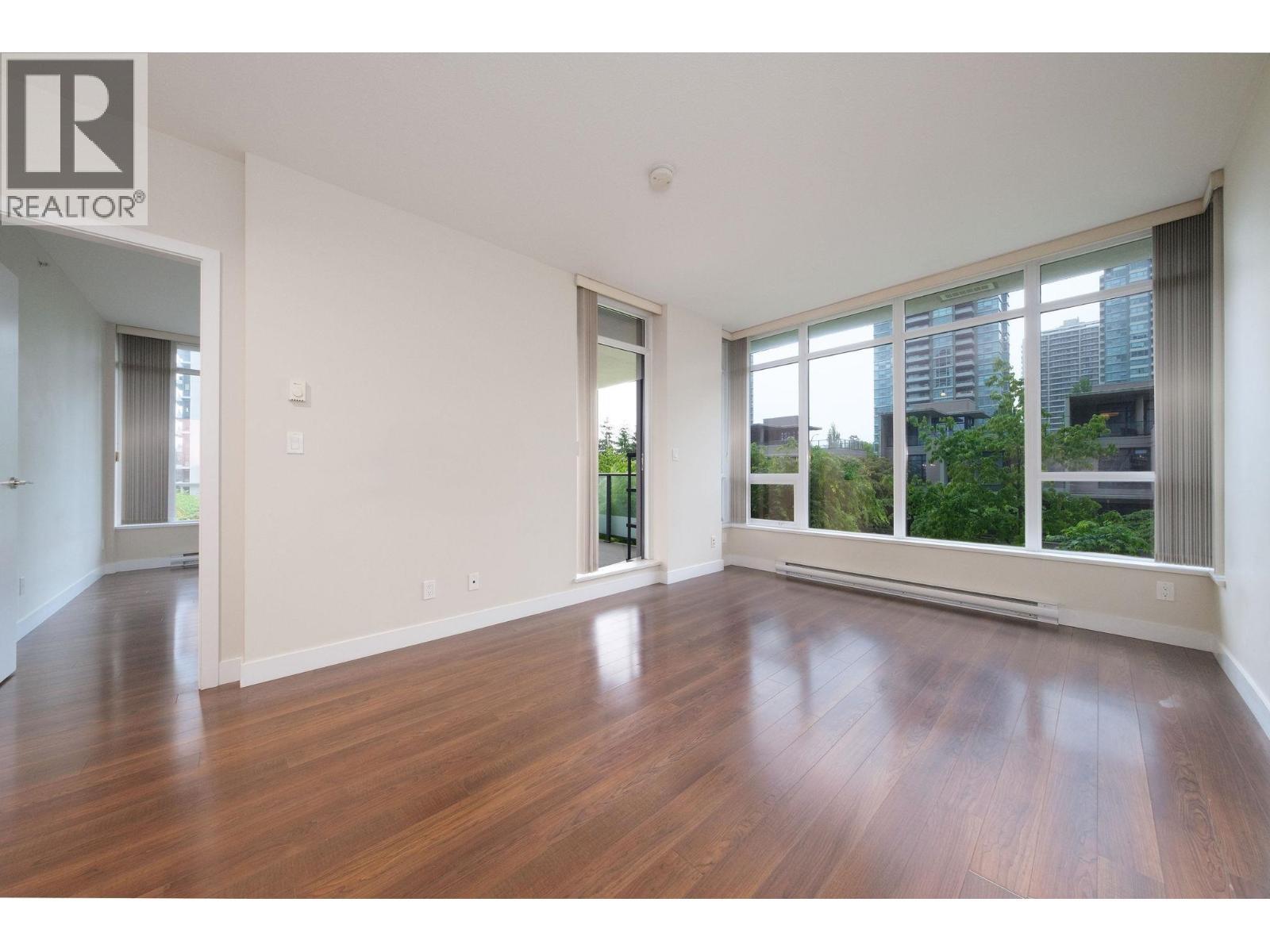 Photo 13 of 207 2077 Rosser Avenue, Burnaby BC