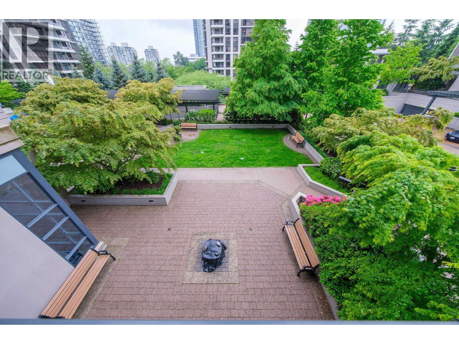 Photo 23 of 207 2077 Rosser Avenue, Burnaby BC