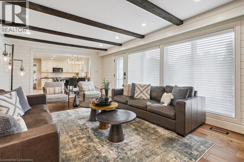 Photo 15 of 10 Azalea Court, Stoney Creek ON