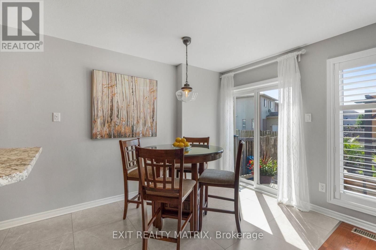 Photo 9 of 1836 Arrowgrass Way, Ottawa ON