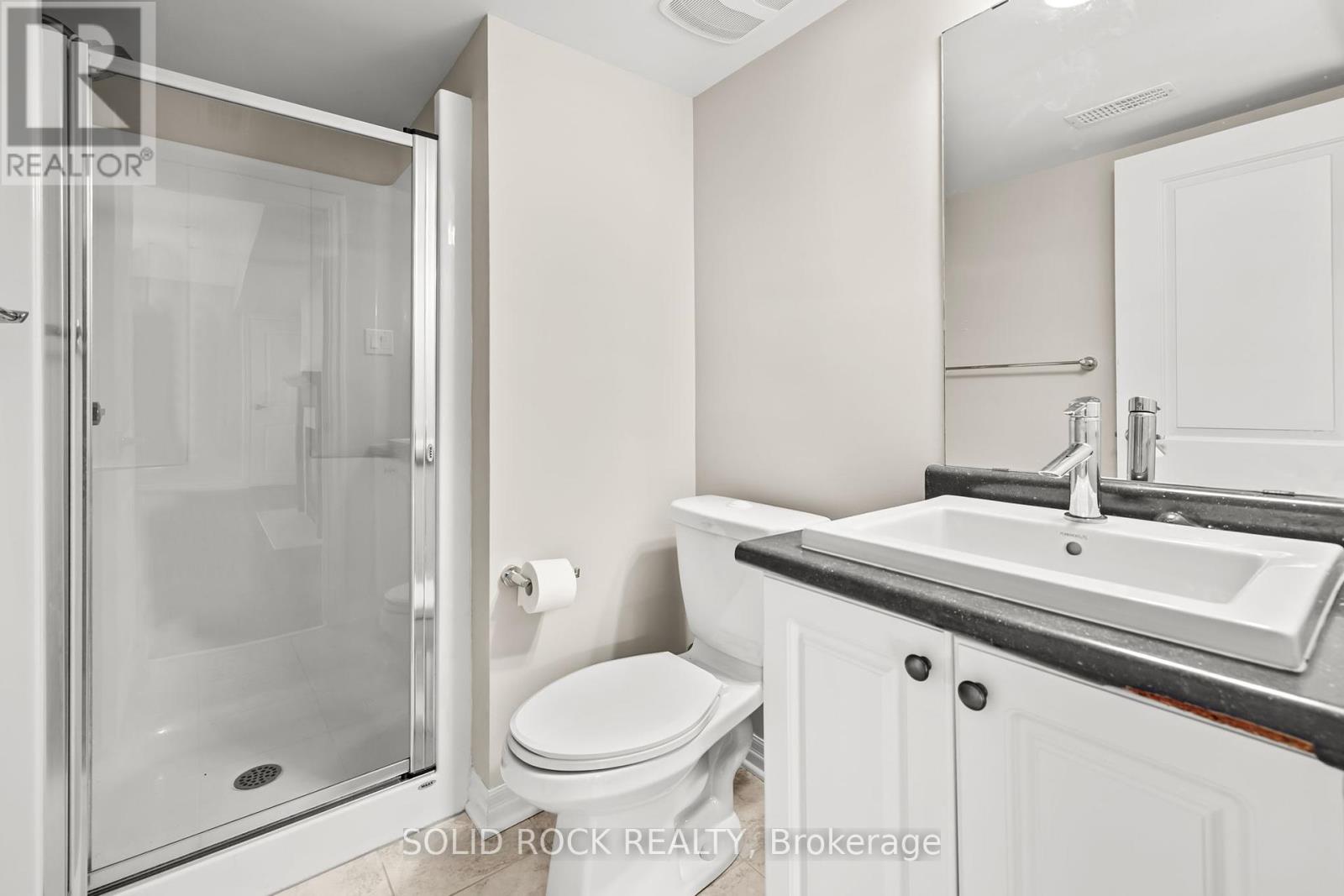 Photo 22 of 153 Hawkshaw Crescent E, Ottawa ON