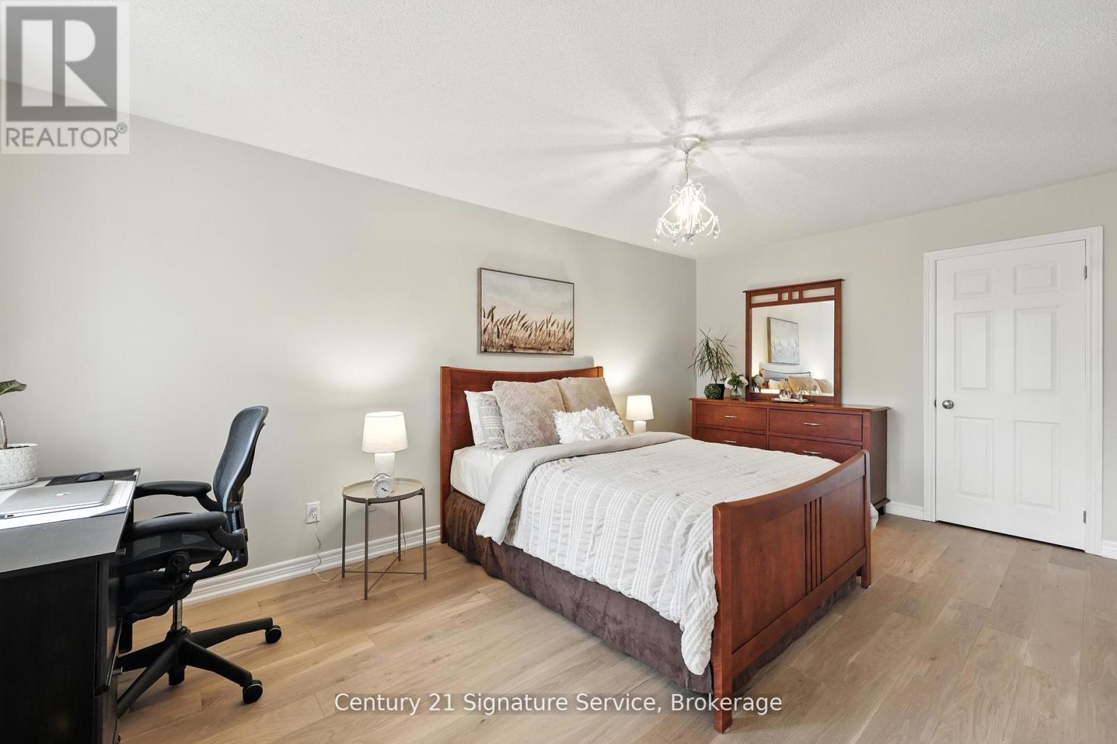 Photo 12 of 77 Esposito Drive, Caledon ON