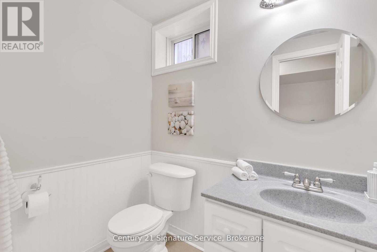 Photo 2 of 77 Esposito Drive, Caledon ON