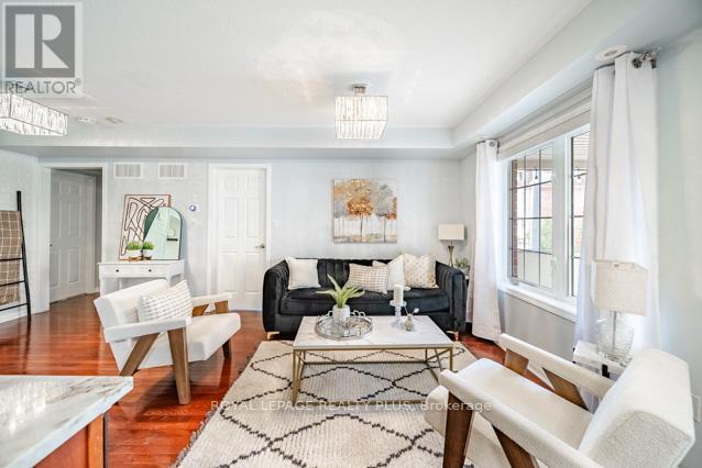 Photo 29 of 4 700 Neighbourhood Circle, Mississauga ON