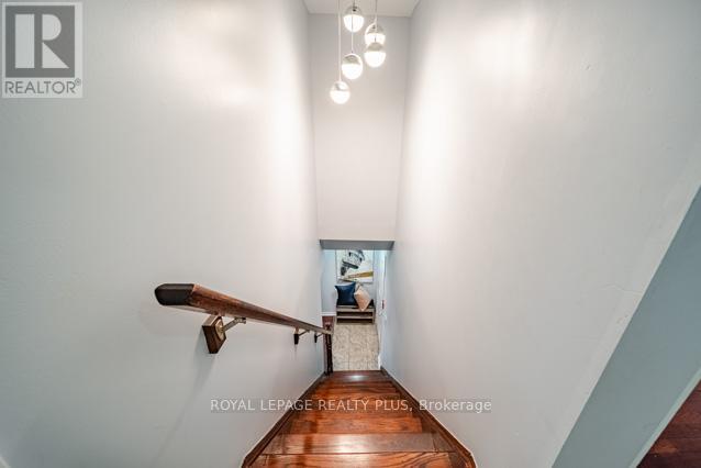 Photo 11 of 4 700 Neighbourhood Circle, Mississauga ON