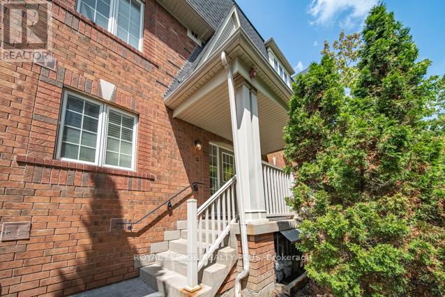 Photo 14 of 4 700 Neighbourhood Circle, Mississauga ON