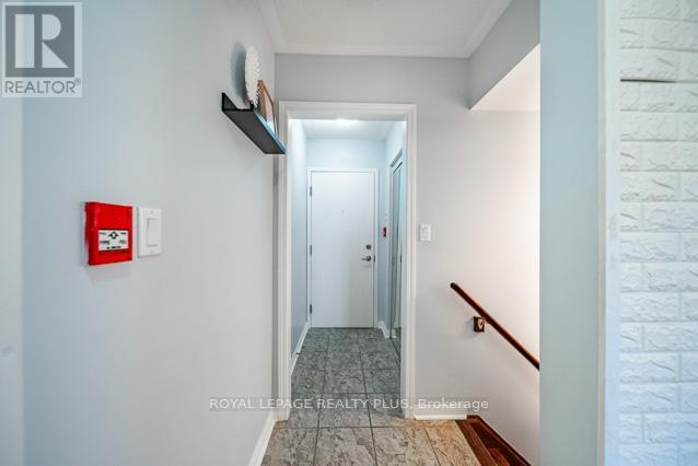 Photo 30 of 4 700 Neighbourhood Circle, Mississauga ON