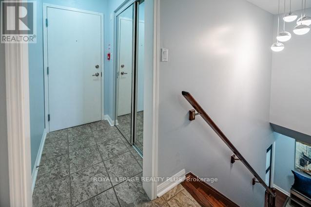 Photo 36 of 4 700 Neighbourhood Circle, Mississauga ON