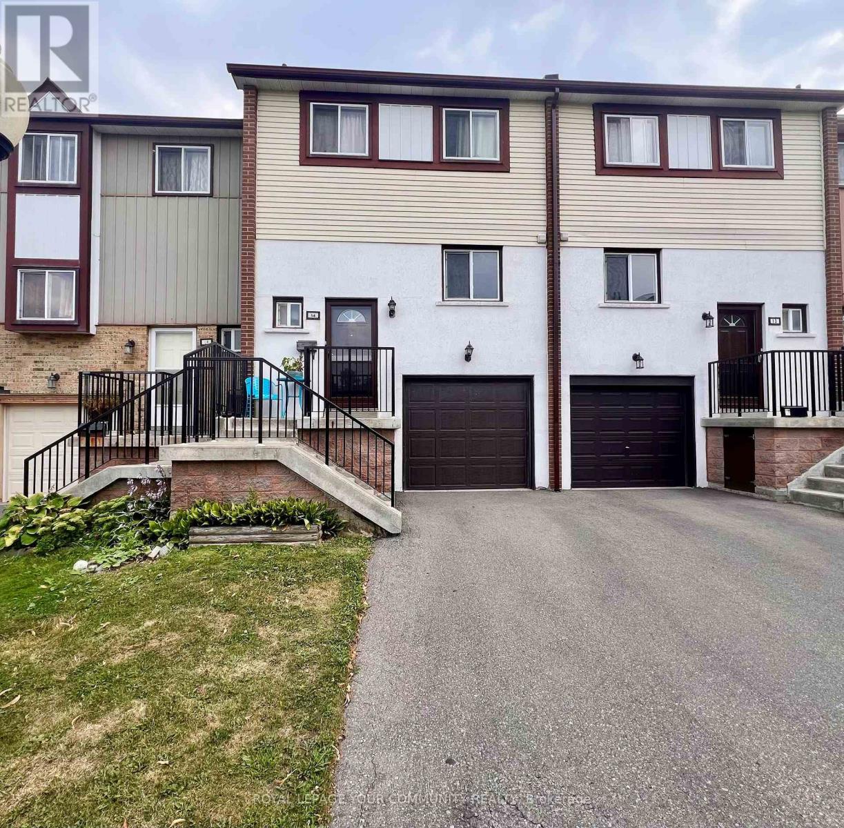 Photo 5 of 14 Moregate Crescent, Brampton ON