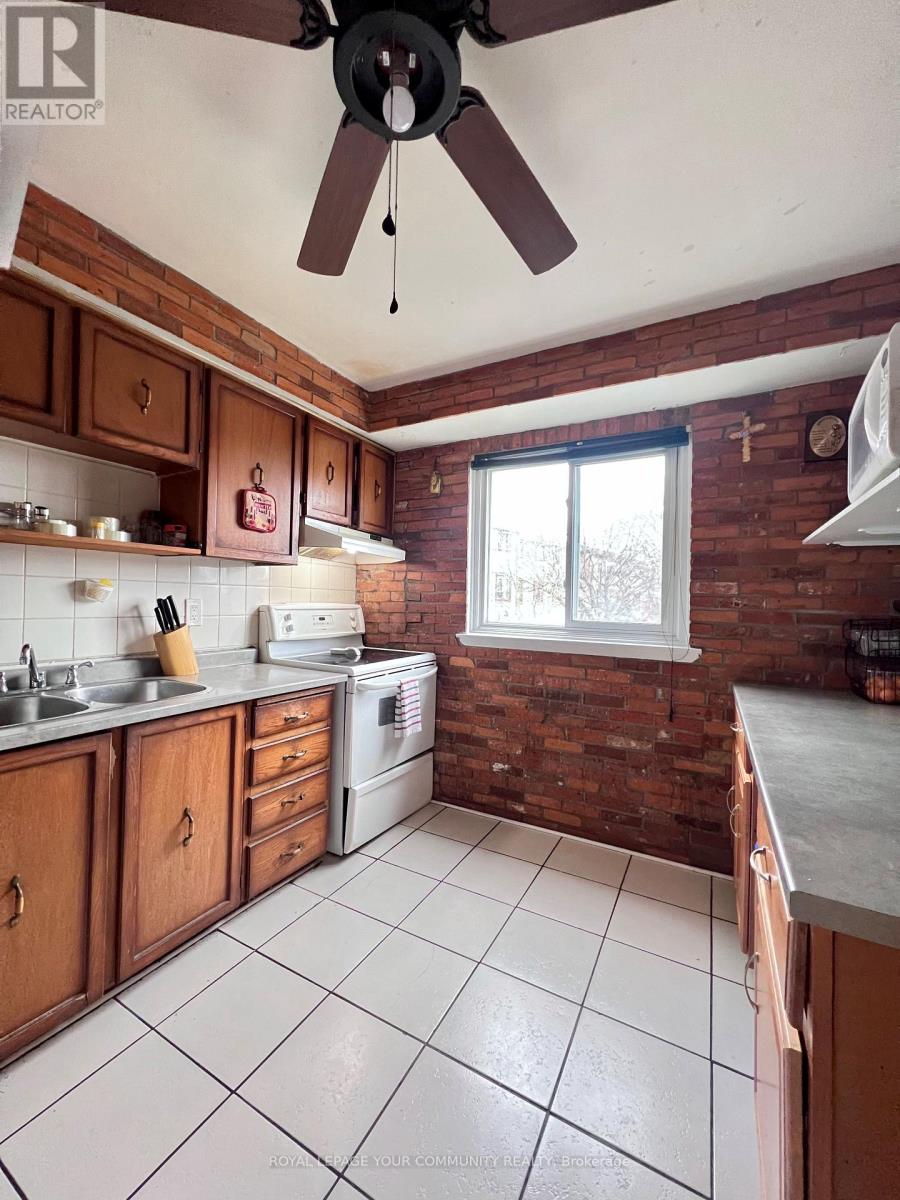 Photo 1 of 14 Moregate Crescent, Brampton ON