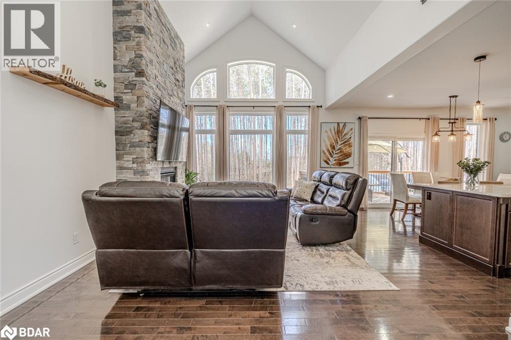 Photo 6 of 38 Windermere Circle, Tay ON