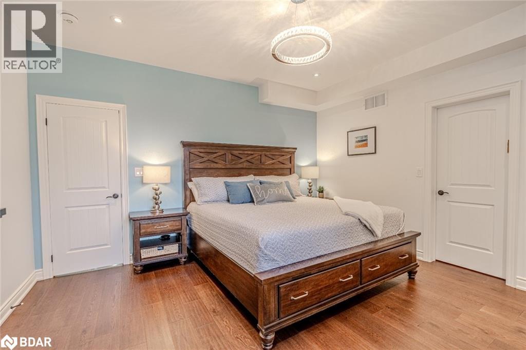 Photo 32 of 38 Windermere Circle, Tay ON