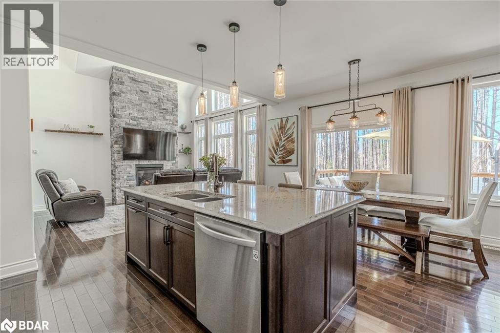 Photo 13 of 38 Windermere Circle, Tay ON