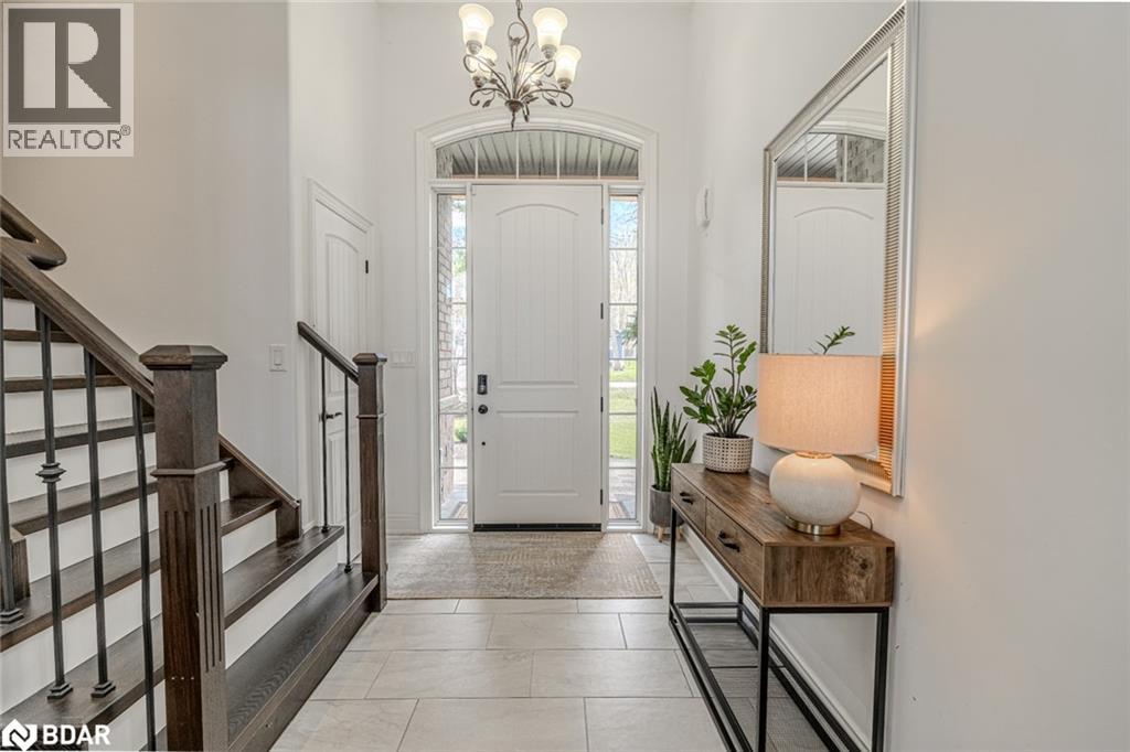 Photo 12 of 38 Windermere Circle, Tay ON