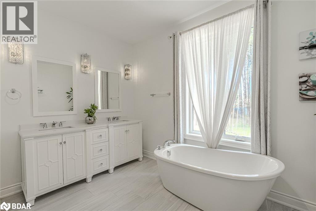 Photo 26 of 38 Windermere Circle, Tay ON