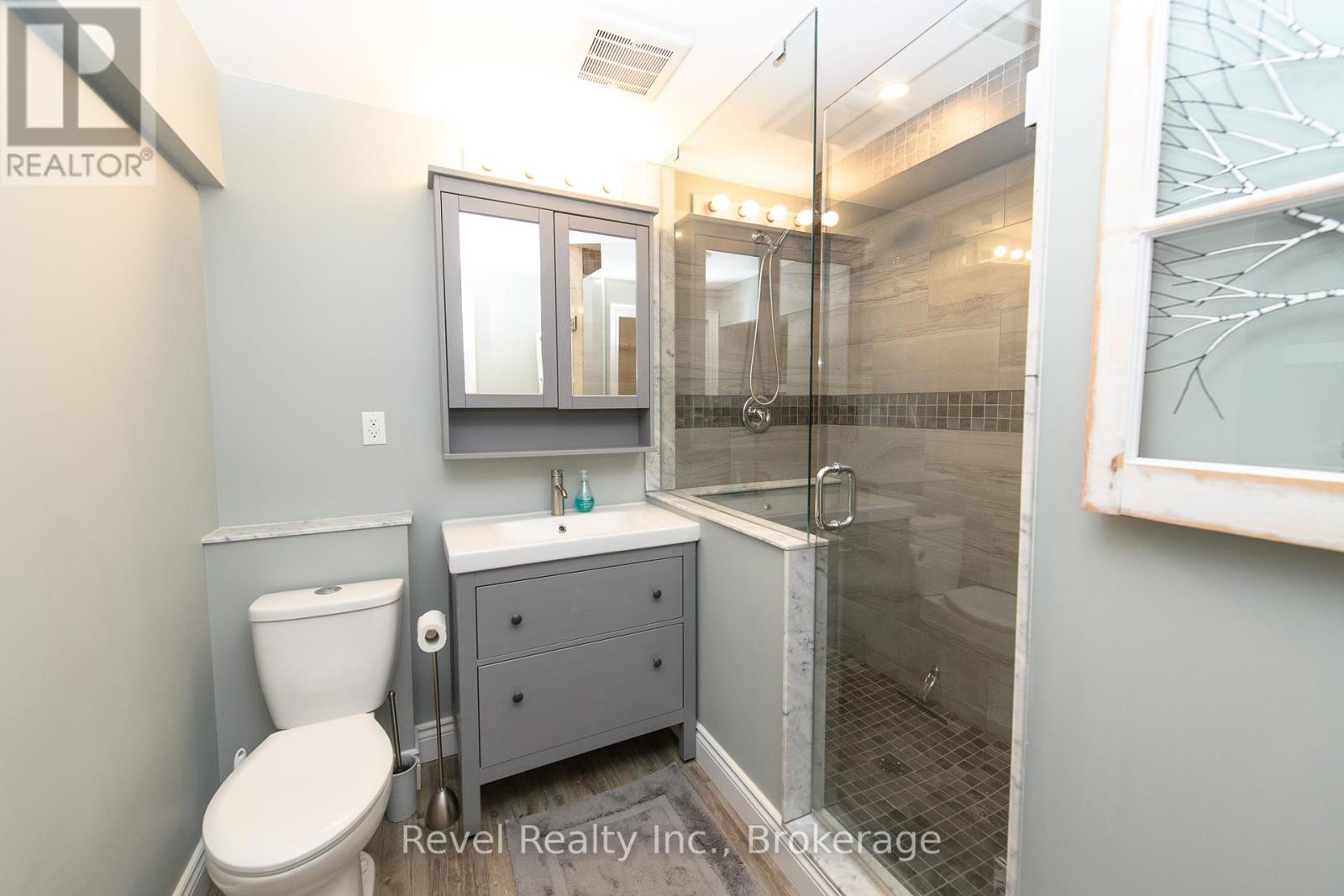 Photo 8 of 54 Williams Street, Collingwood ON
