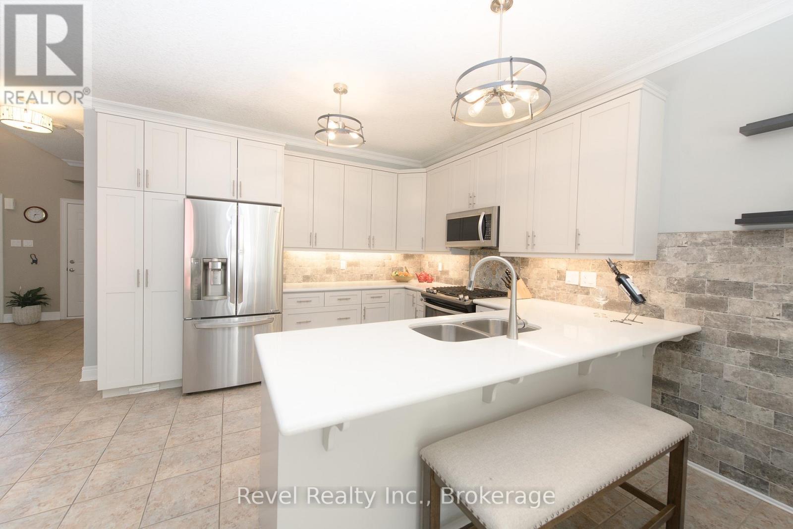 Photo 21 of 54 Williams Street, Collingwood ON