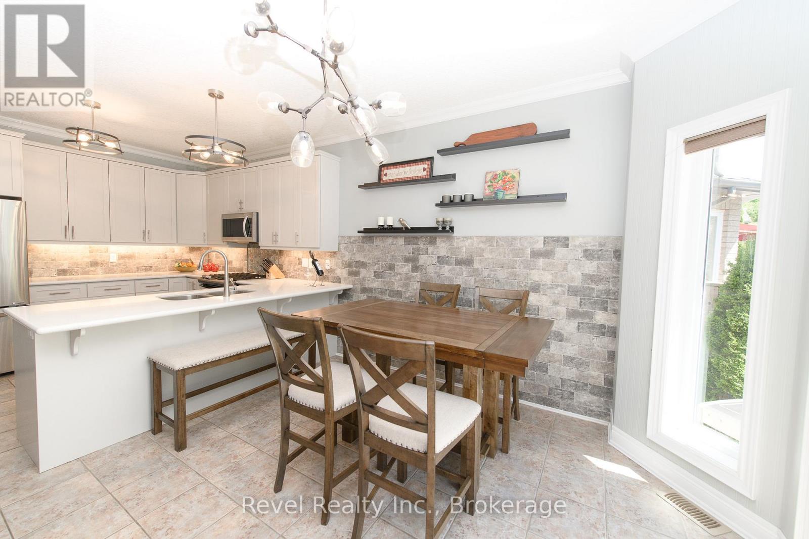 Photo 11 of 54 Williams Street, Collingwood ON