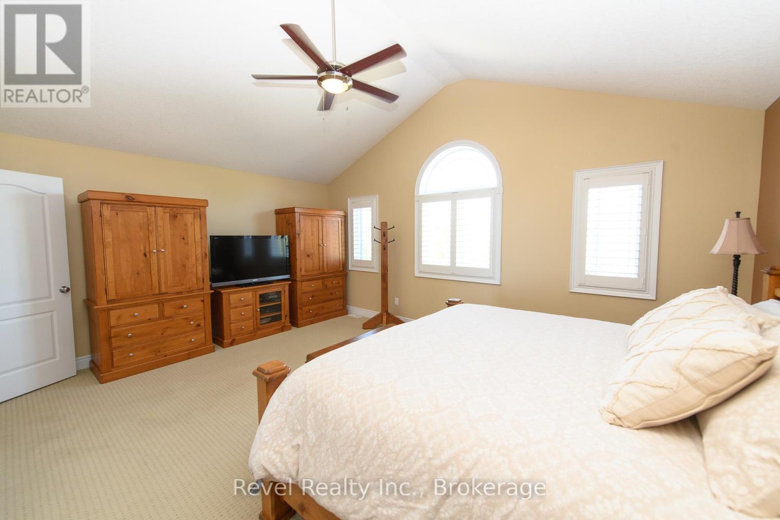 Photo 22 of 54 Williams Street, Collingwood ON
