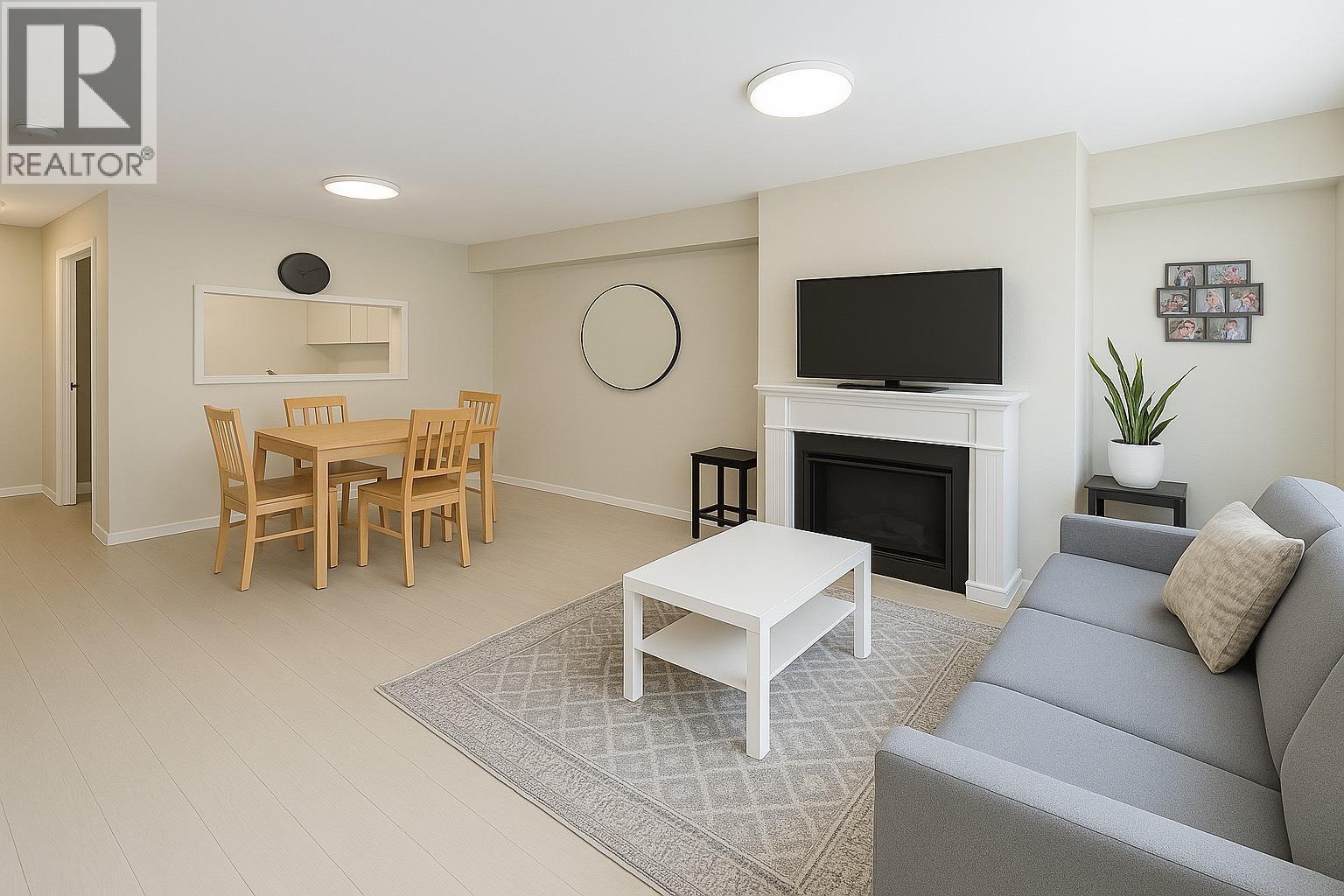 Photo 4 of 165 2211 No 4 Road, Richmond BC