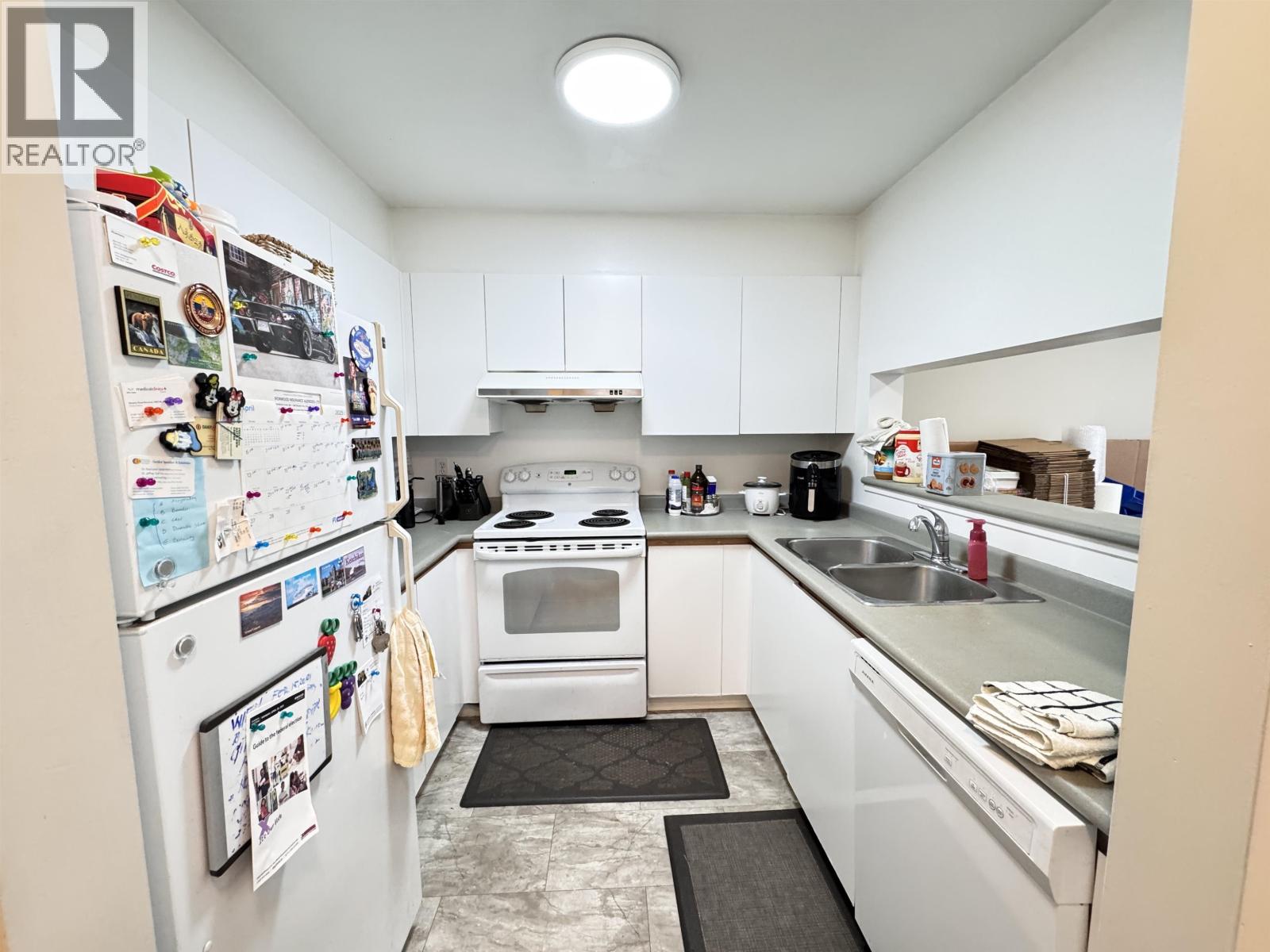 Photo 6 of 165 2211 No 4 Road, Richmond BC