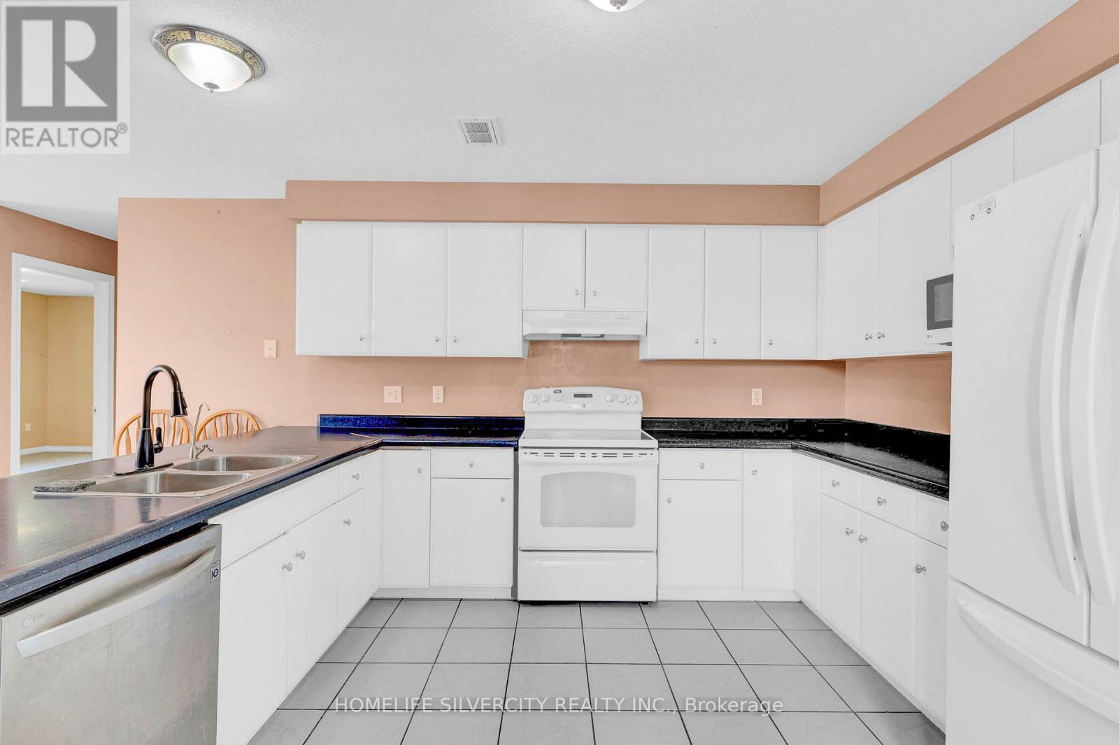 Photo 11 of 276 Watson Parkway N, Guelph ON