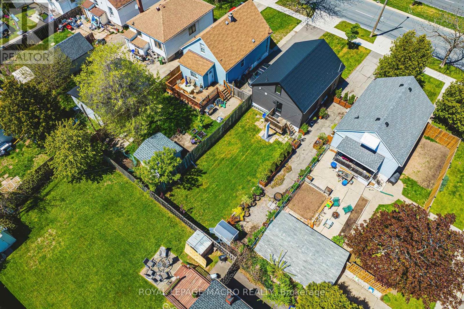 Photo 3 of 2016 Barton Street E, Hamilton ON
