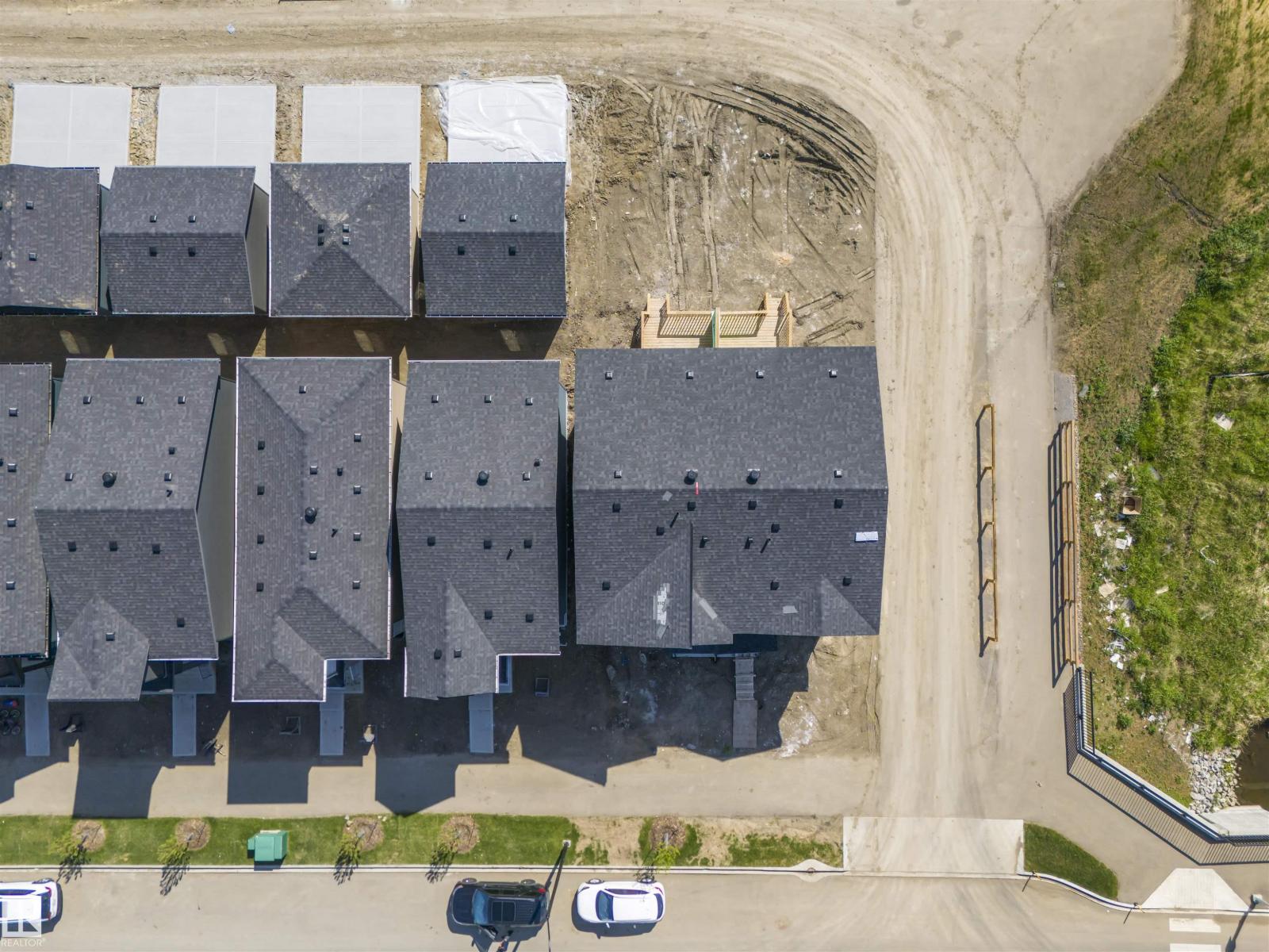 Photo 2 of 201 Deer Valley Dr, Leduc AB