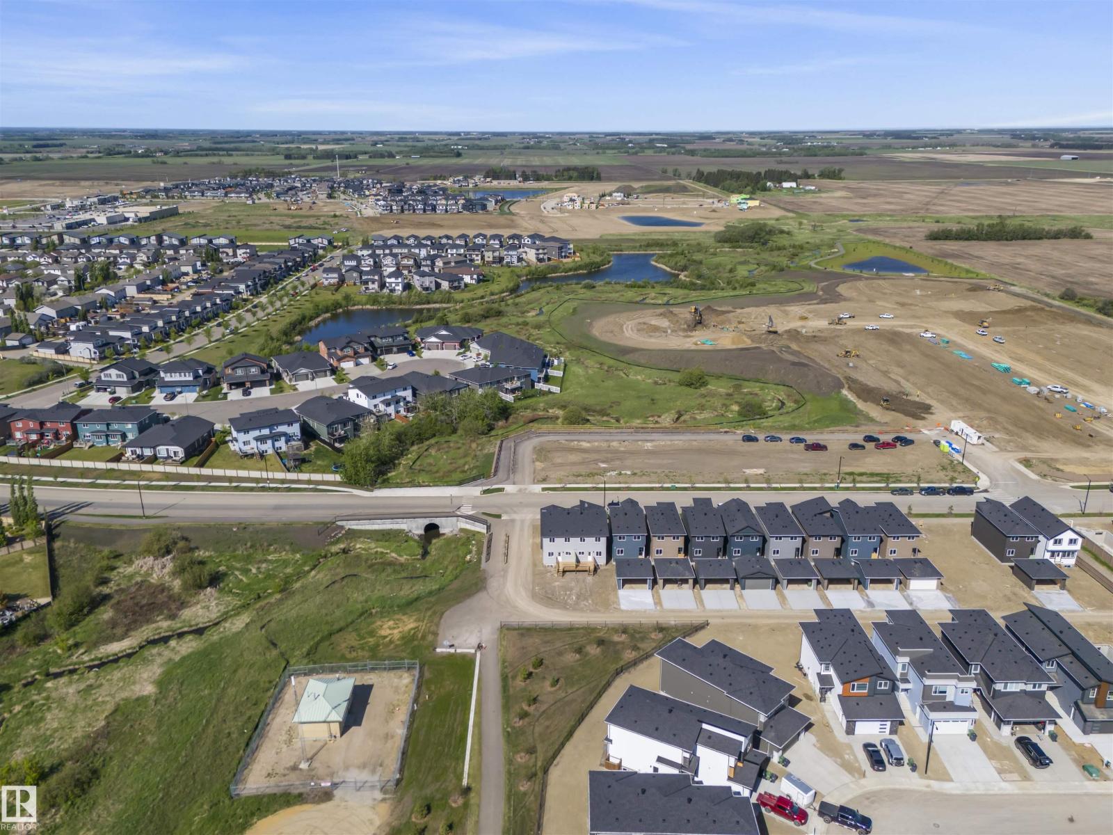 Photo 34 of 201 Deer Valley Dr, Leduc AB