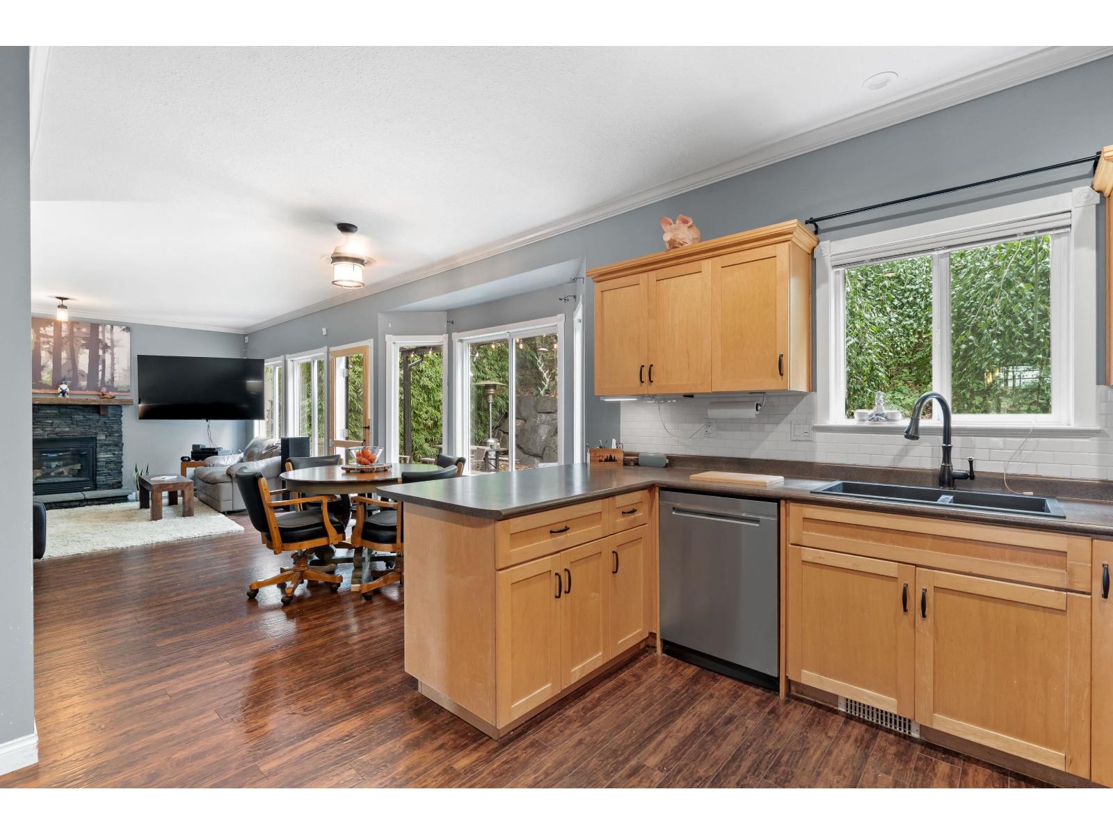 Photo 11 of 35272 Firdale Avenue, Abbotsford BC