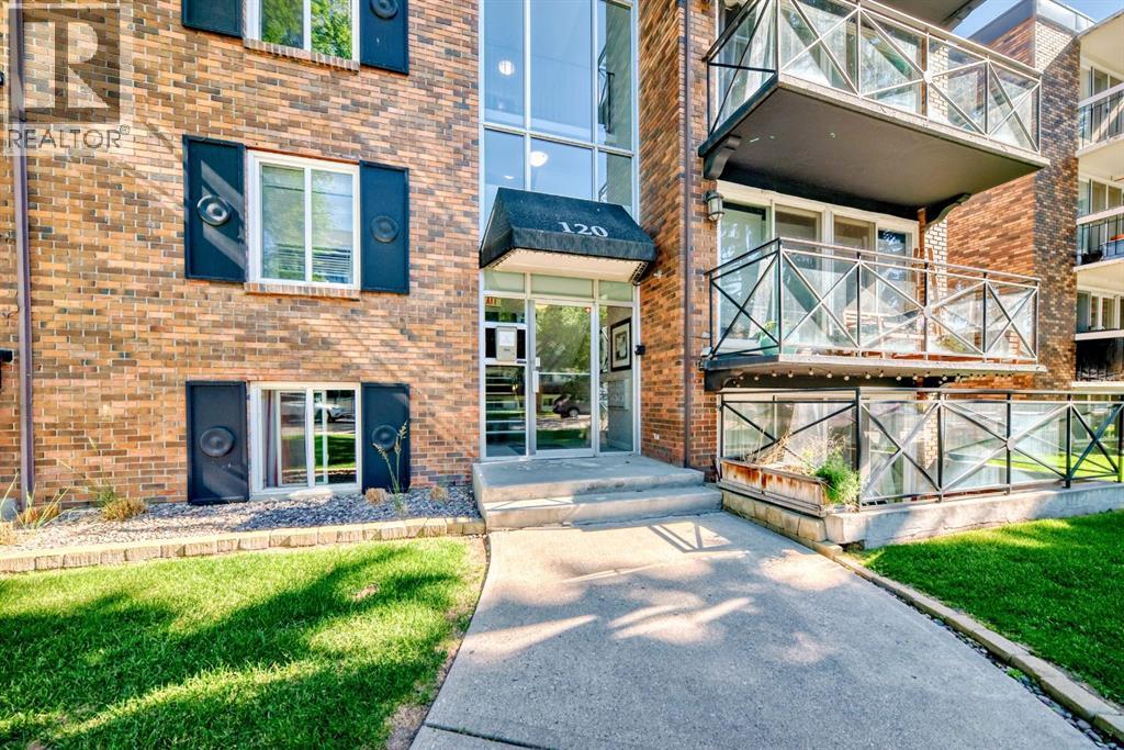 Photo 10 of 103 120 24 Avenue Sw, Calgary AB