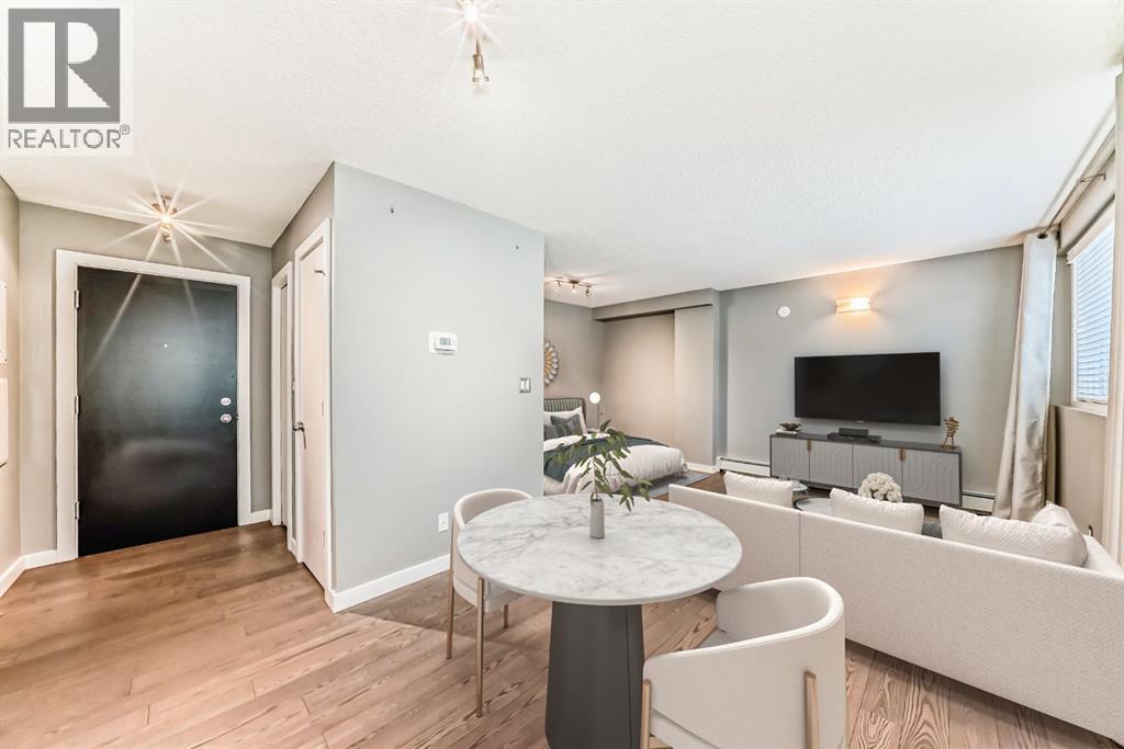 Photo 7 of 103 120 24 Avenue Sw, Calgary AB