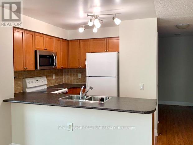 Photo 10 of 1703 21 Hillcrest Avenue, Toronto ON