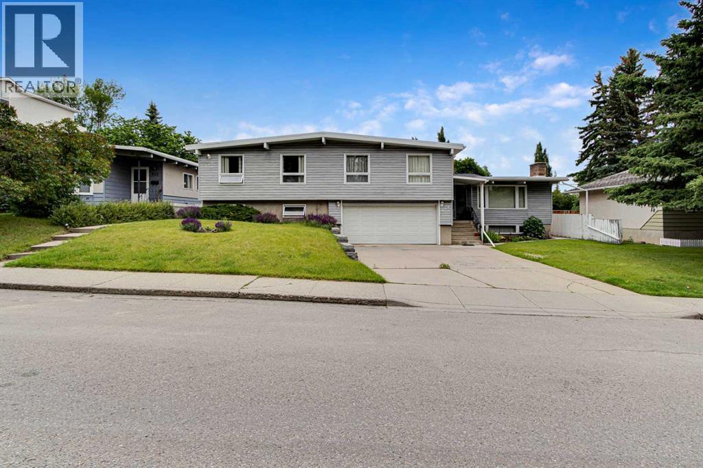 Multi-family House Bi-level for Sale in   Avenue SW Windsor Park Calgary 