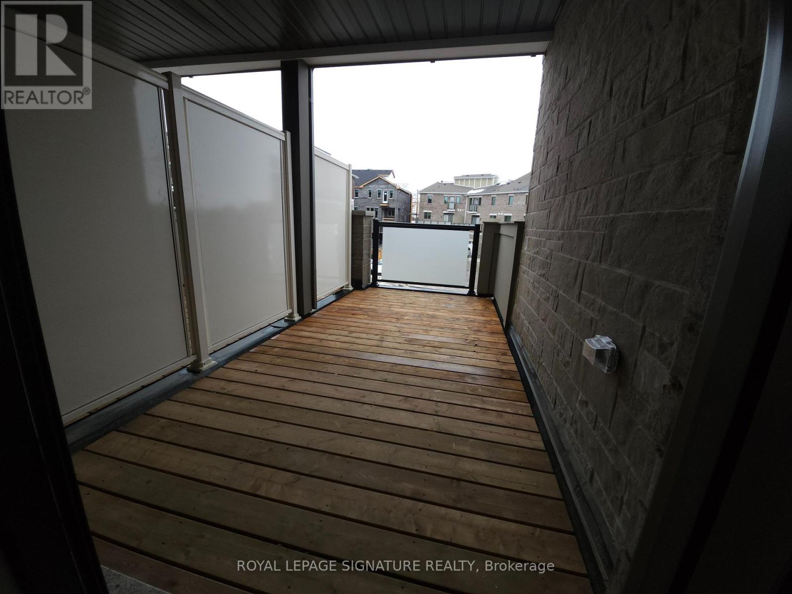 Photo 13 of 114 Thomas Frisby Jr Crescent, Markham ON