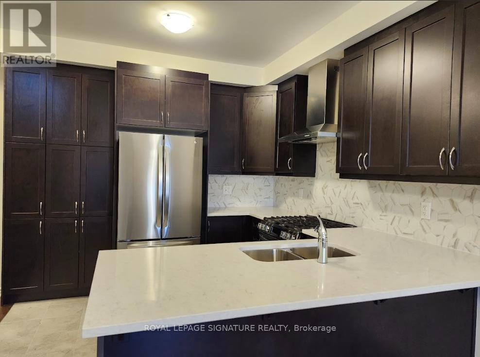Photo 1 of 114 Thomas Frisby Jr Crescent, Markham ON