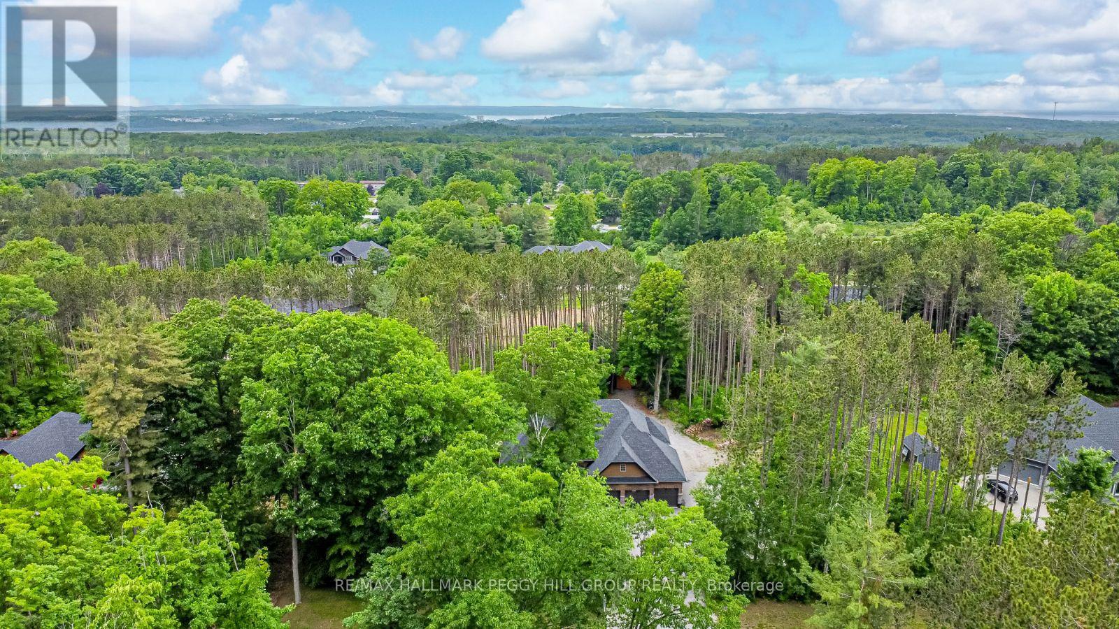 Photo 32 of 38 Windermere Circle, Tay ON