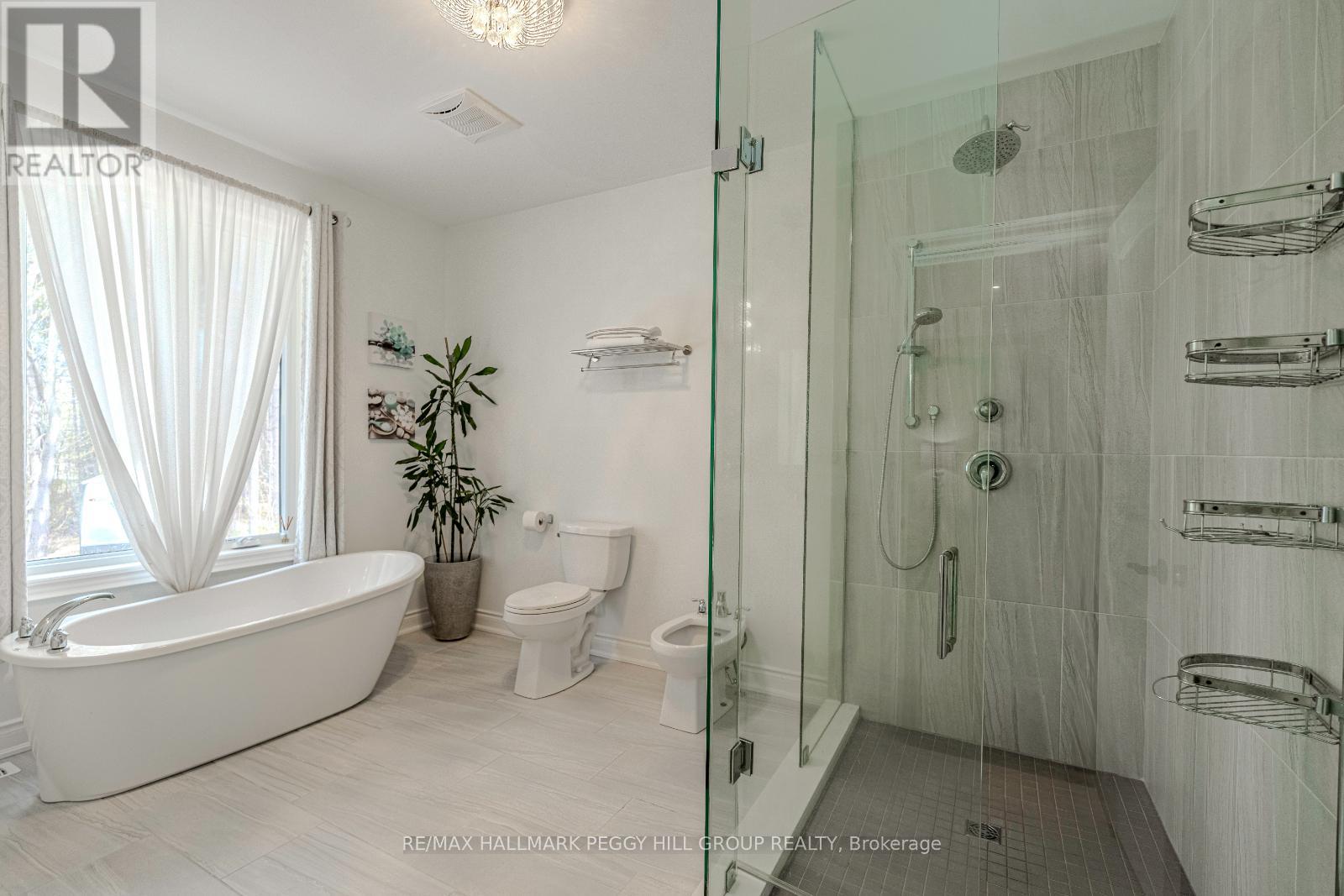 Photo 14 of 38 Windermere Circle, Tay ON