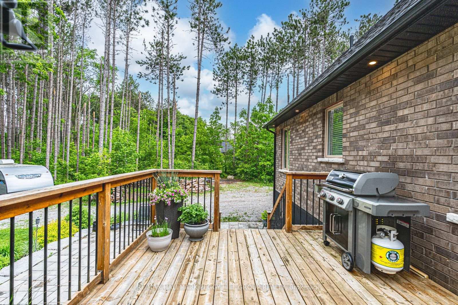 Photo 27 of 38 Windermere Circle, Tay ON