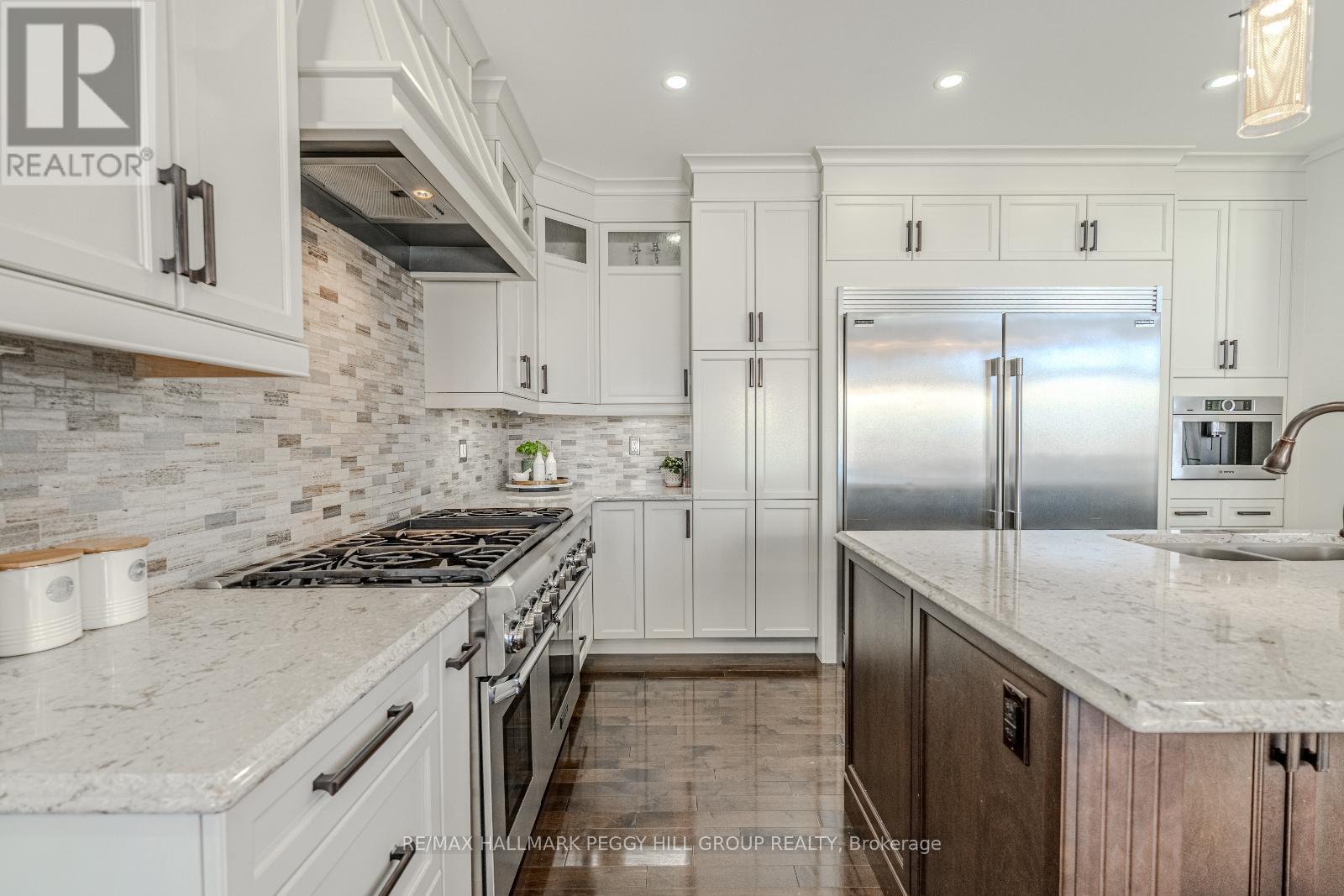 Photo 7 of 38 Windermere Circle, Tay ON