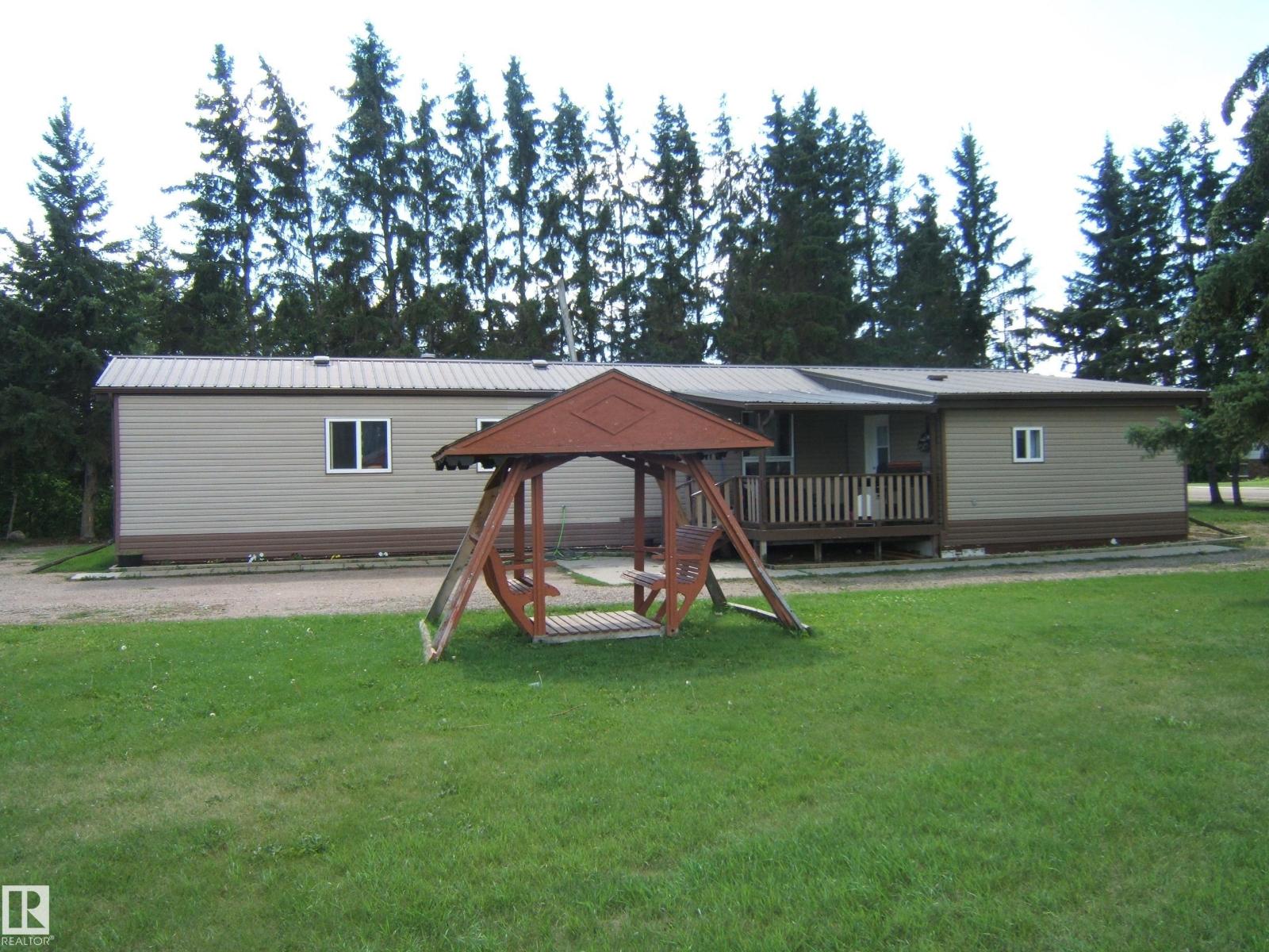 Photo 14 of 4511 54 St, Two Hills AB