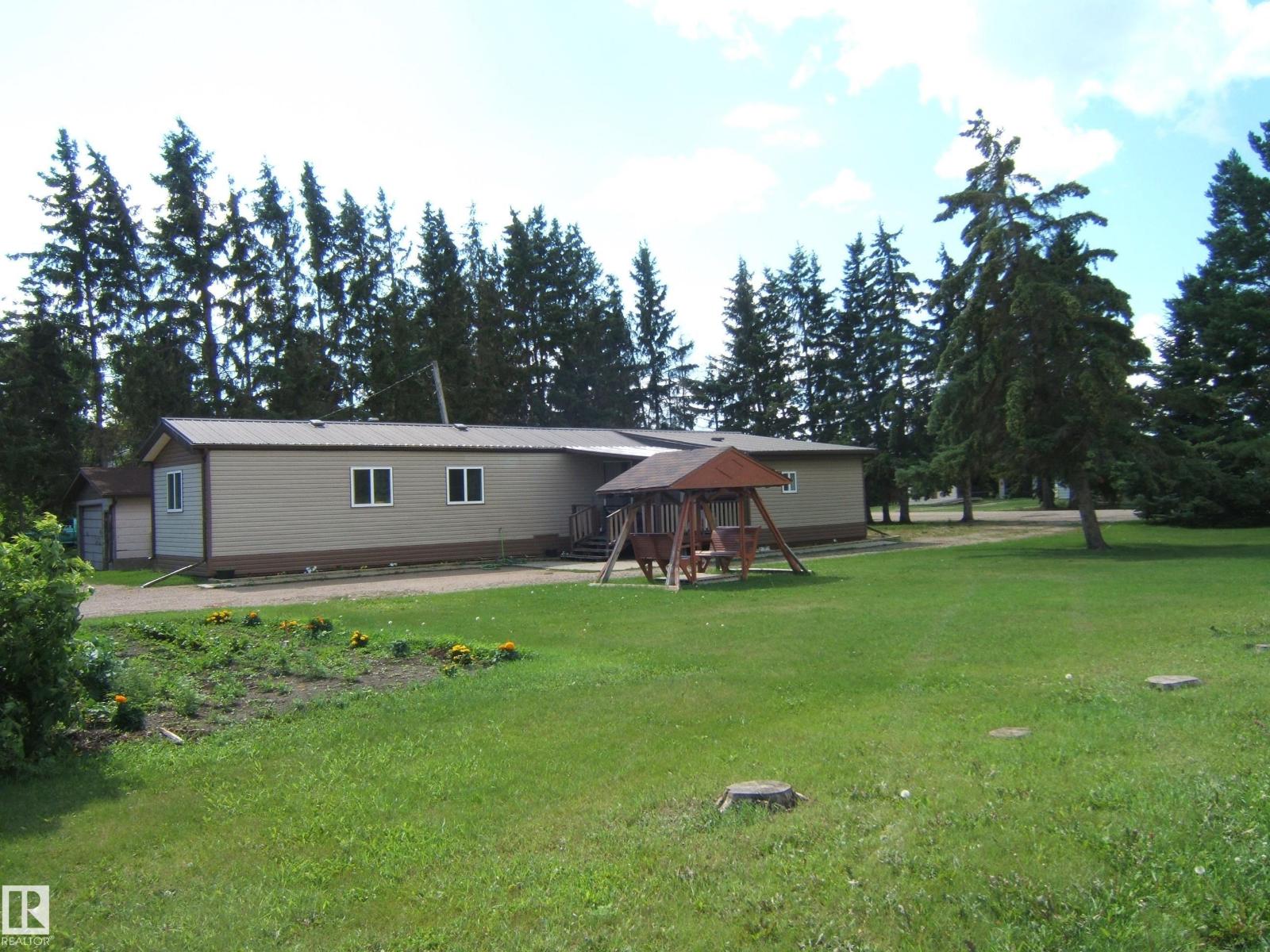 Photo 19 of 4511 54 St, Two Hills AB
