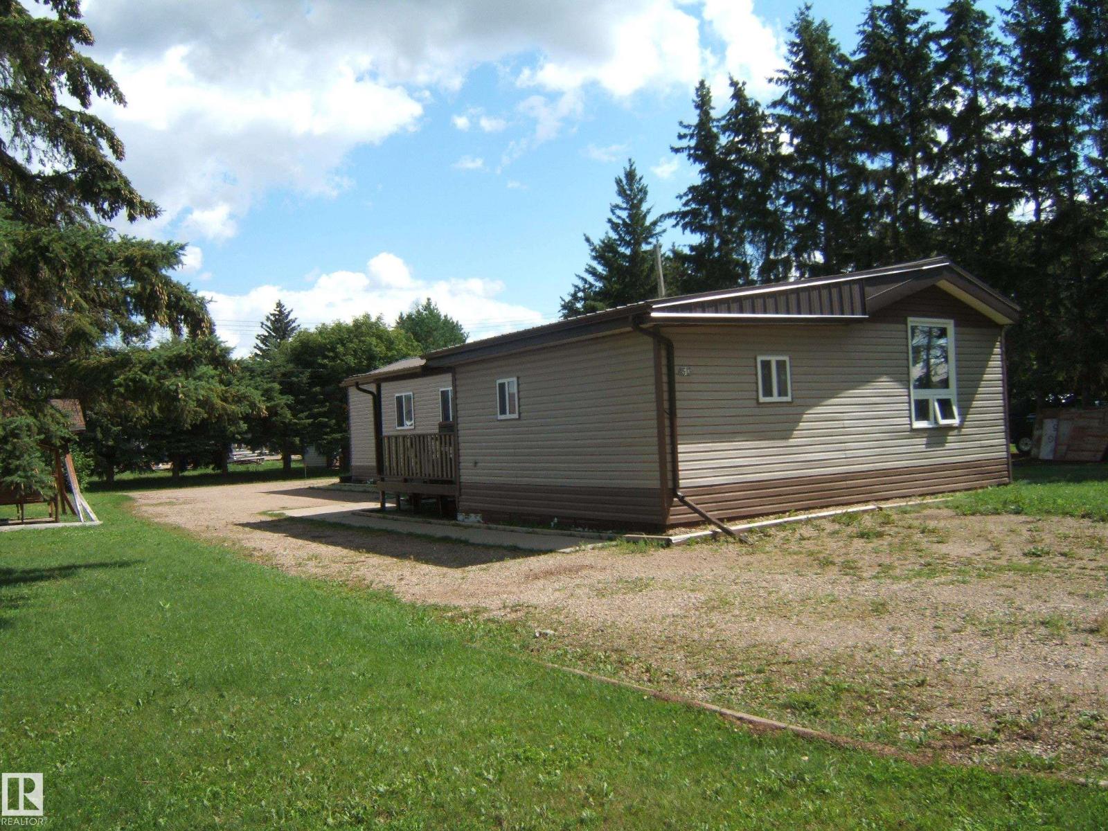 Photo 8 of 4511 54 St, Two Hills AB