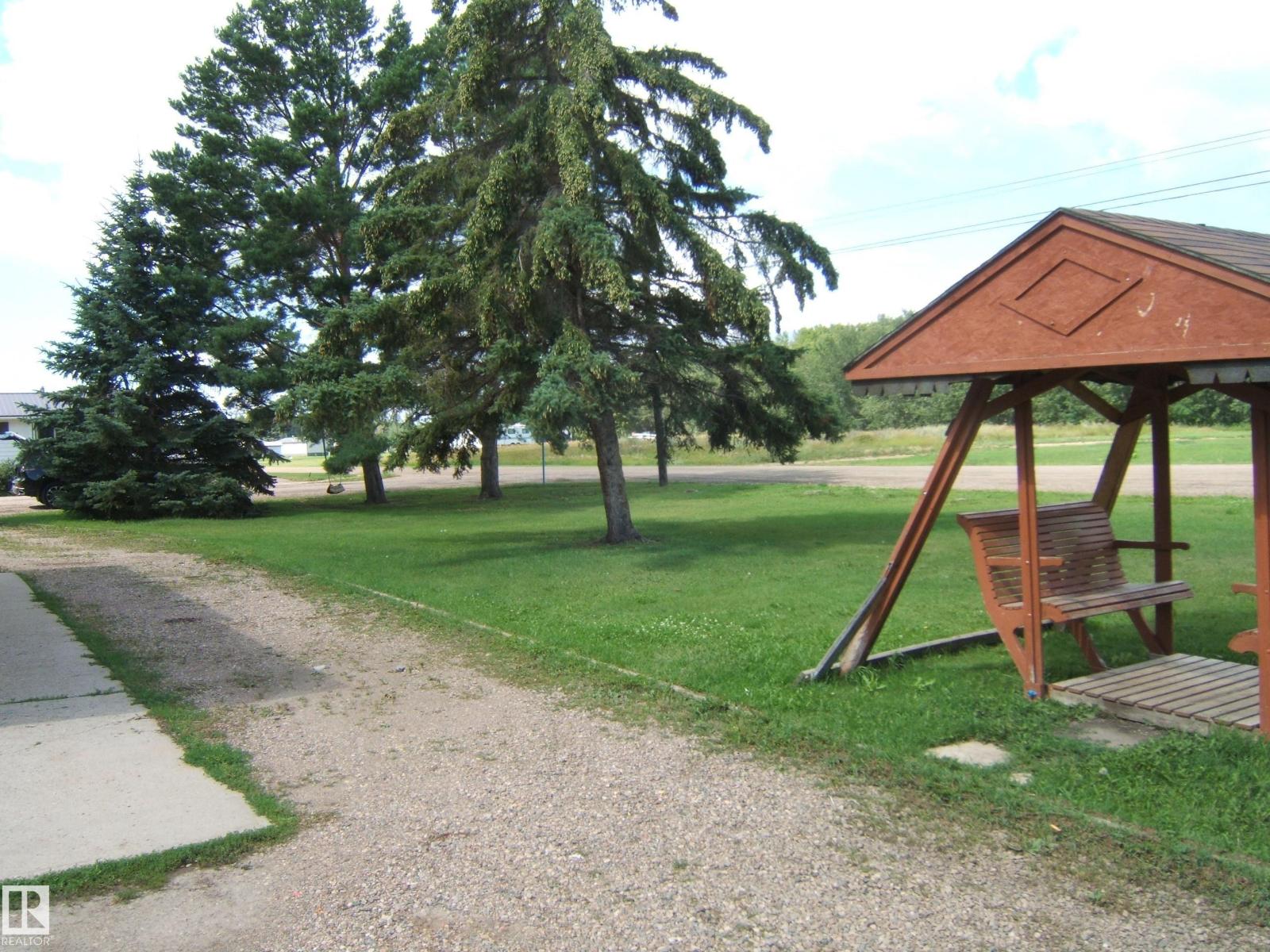 Photo 1 of 4511 54 St, Two Hills AB