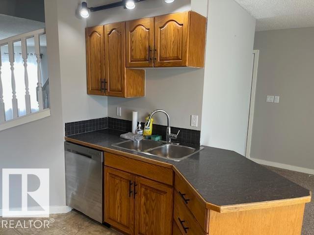 Photo 31 of 16 West 1033 Youville Dr W Nw, Edmonton AB