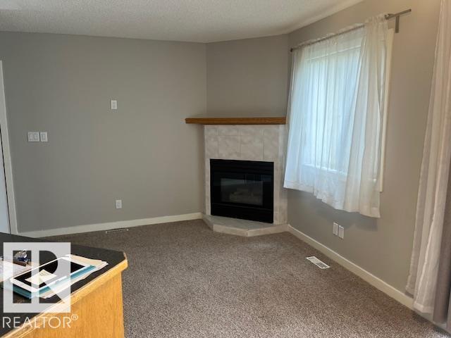 Photo 11 of 16 West 1033 Youville Dr W Nw, Edmonton AB